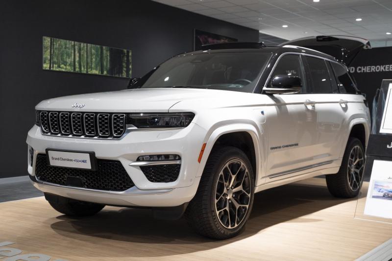 anteprima-jeep-grand-cherokee-campello-motors-padova-02.jpg