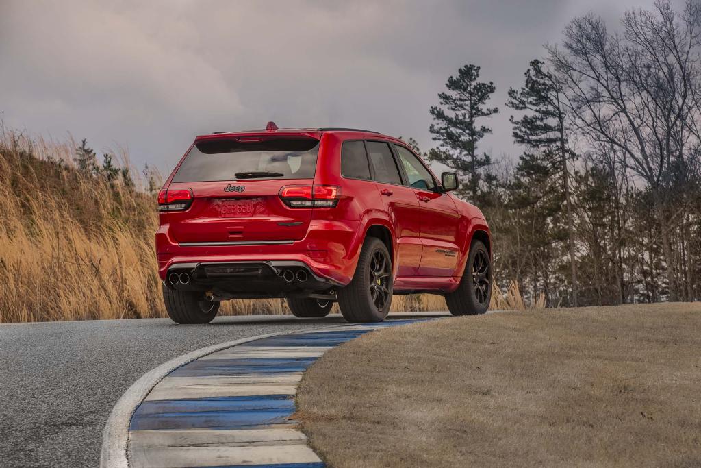 jeep-grand-cherokee-trackhawk-2018-03