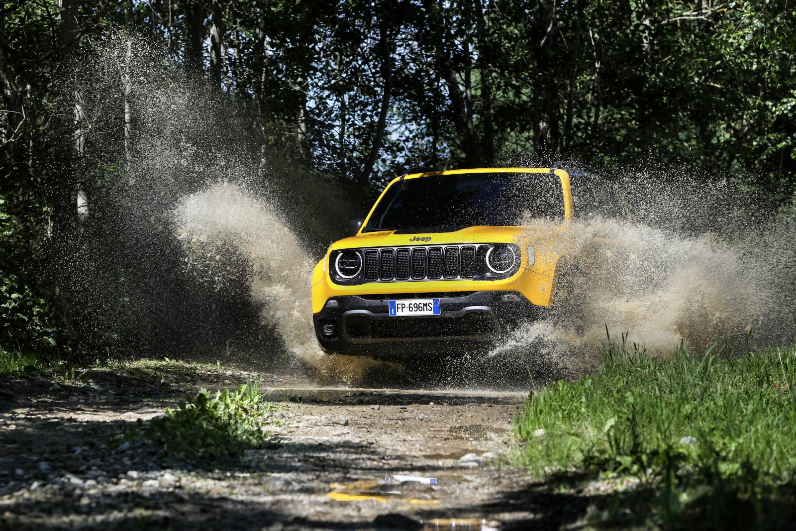 jeep-renegade-trailhawk-2019-news-campello-motors-01