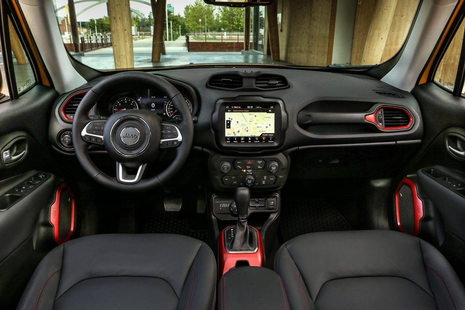 jeep-renegade-trailhawk-2019-news-campello-motors-05