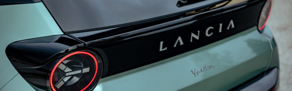 nuova Lancia Ypsilon interni Campello Motors