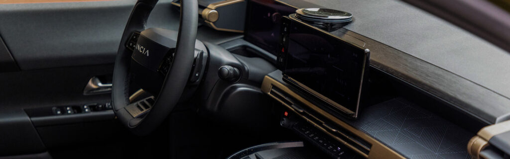 nuova Lancia Ypsilon interni Campello Motors
