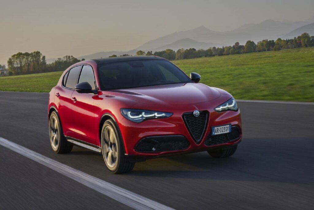 Nuova Alfa Romeo Stelvio offerta Venezia Mestre Padova Treviso Campello Motors