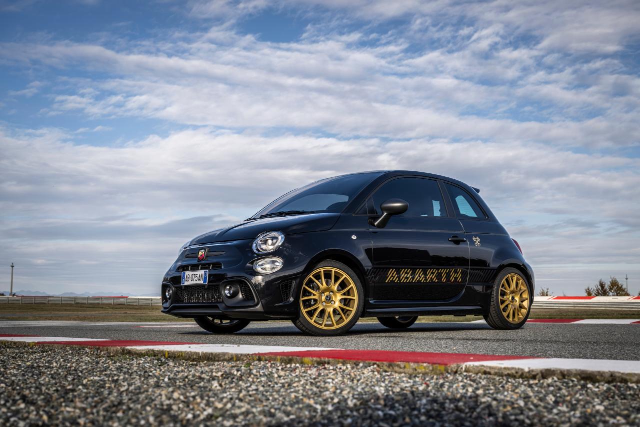 Abarth 695 75 Anniversario Limited Edition Campello Motors