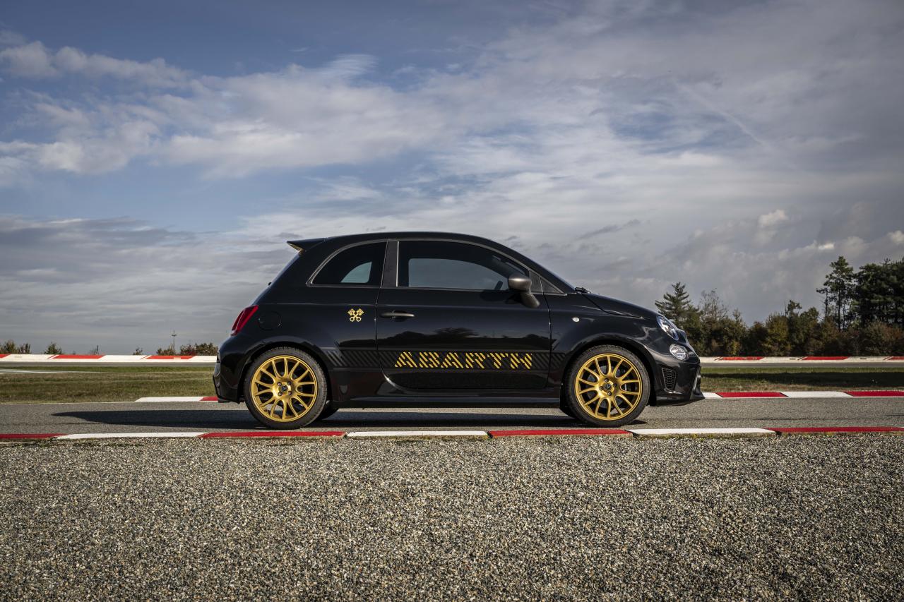 Abarth 695 75 Anniversario Limited Edition Campello Motors