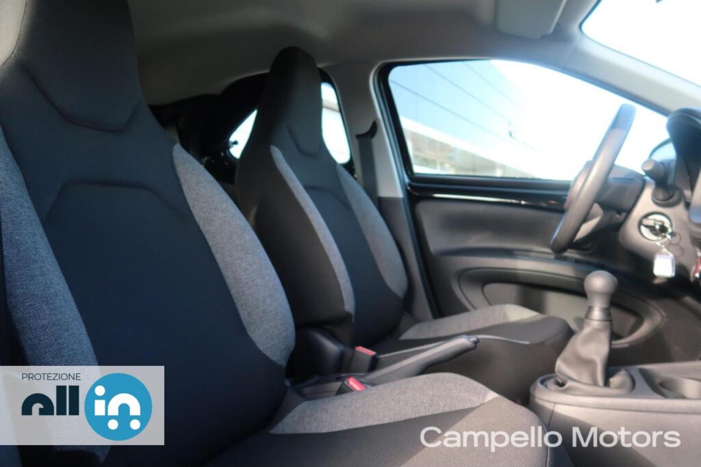 TOYOTA Aygo X 1.0 VVT-i 72cv 5 porte Active Usato Mestre