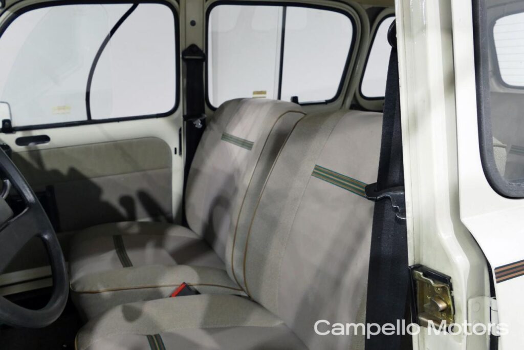 RENAULT 4 950 TL Usato