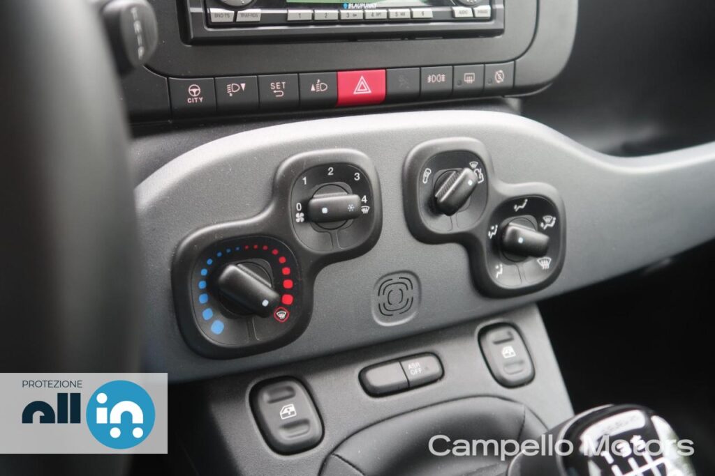 FIAT Panda 1.0 70cv Hybrid City Cross Usato Mestre
