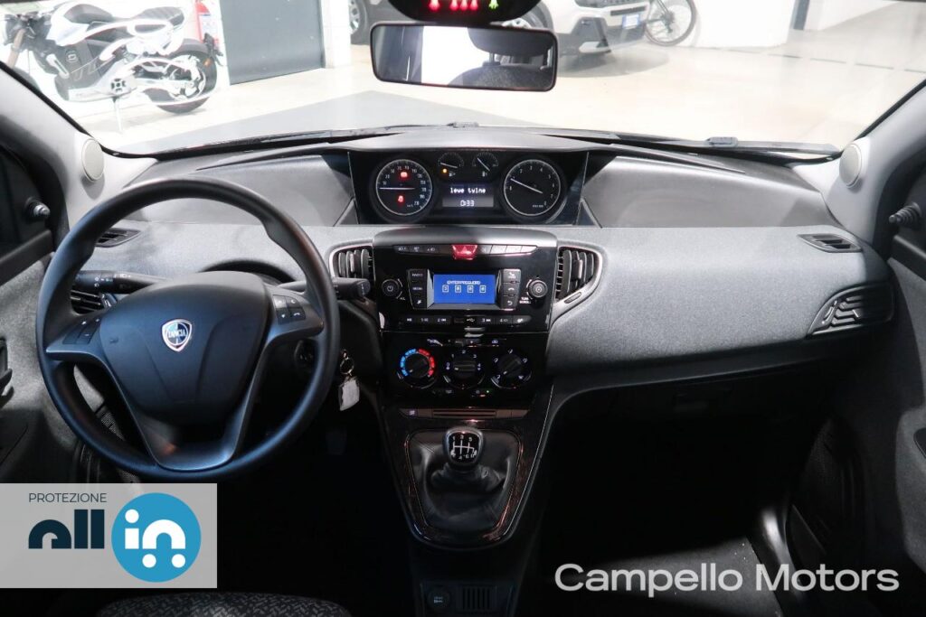 LANCIA Ypsilon 1.0 70cv Hybrid Silver Usato Padova