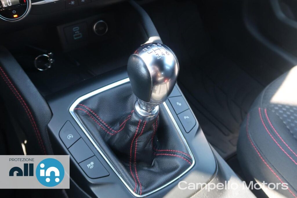 FORD Kuga 1.5 TDCi 120cv 2wd ST-Line  Usato Mestre