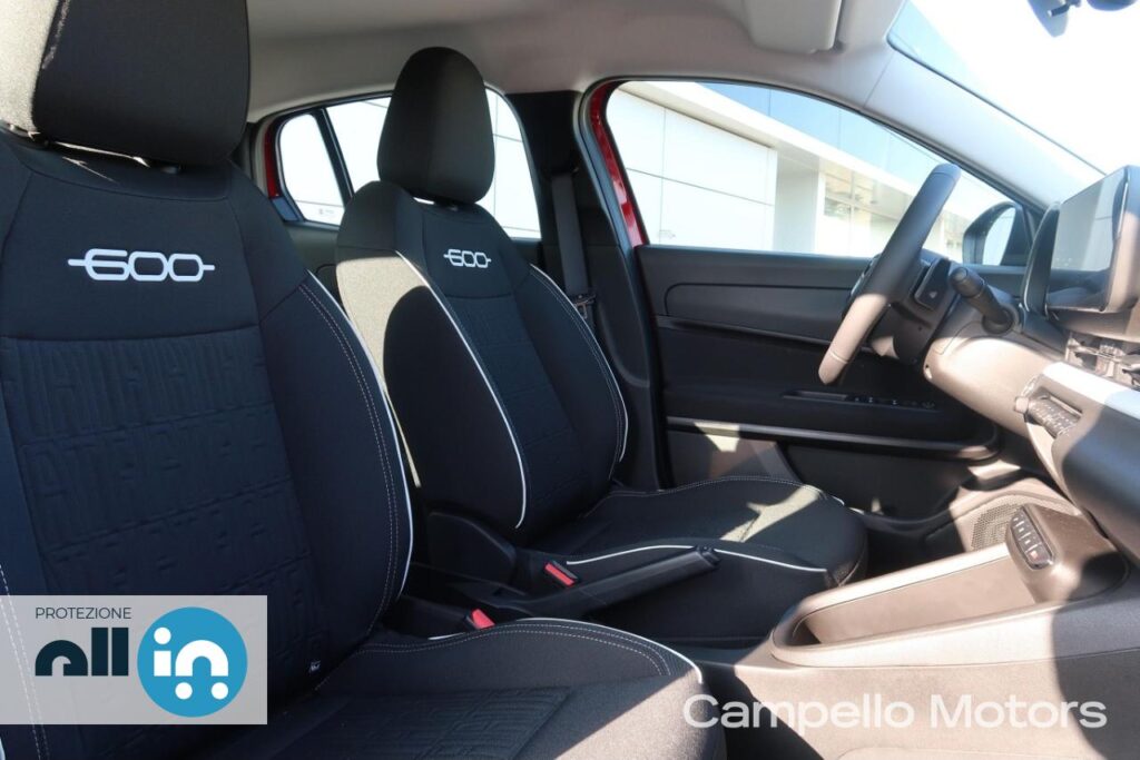 FIAT 600 1.2 Hybrid 100cv Km 0