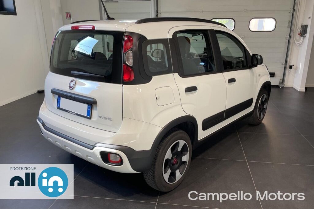 FIAT Panda 1.0 70cv Hybrid City Cross Usato