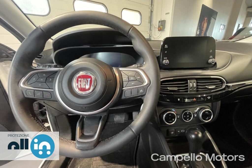 FIAT Tipo 5p 1.5 T4 Hybrid 130cv DCT City Life Usato