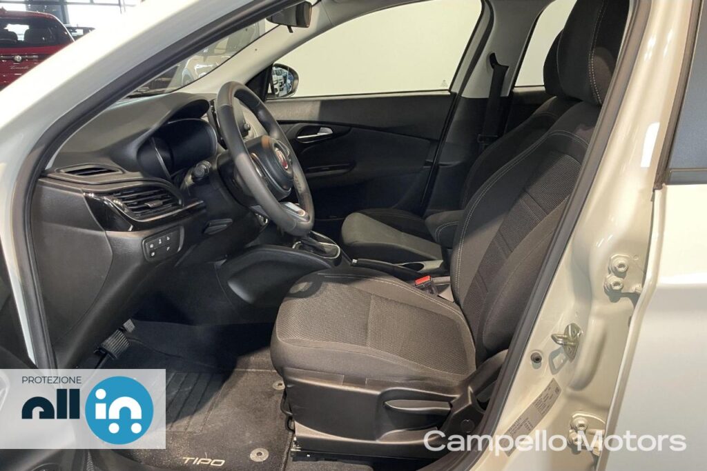 FIAT Tipo 5p 1.5 T4 Hybrid 130cv DCT City Life Usato
