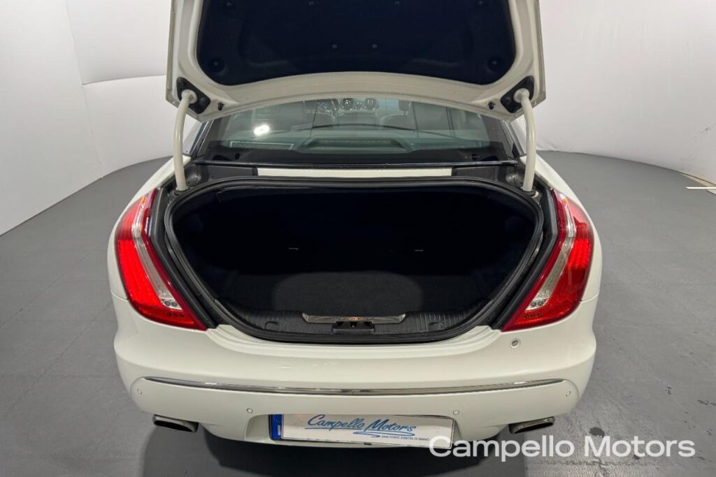 JAGUAR XJ 3.0D V6 Premium Luxury Usato