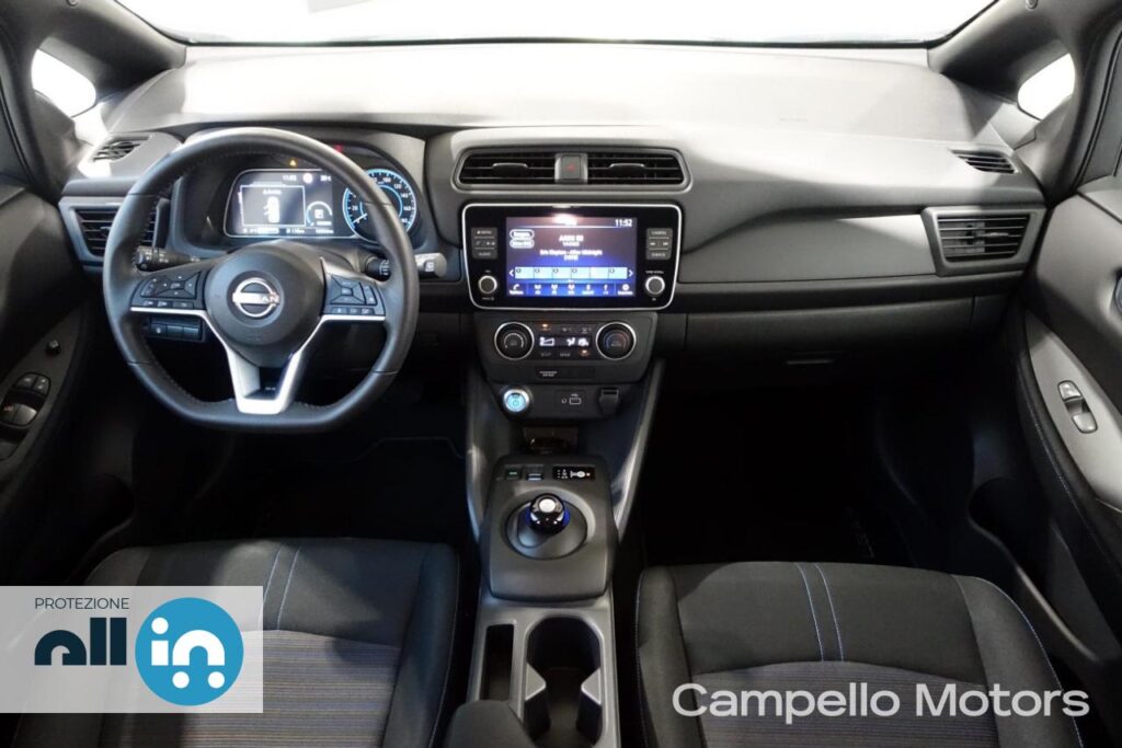 NISSAN LEAF ACENTA 40KWH Usato