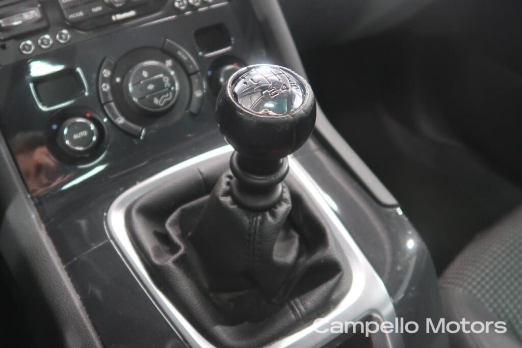 PEUGEOT 5008 1.6 Hdi 115cv Allure  Usato Mestre Terraglio