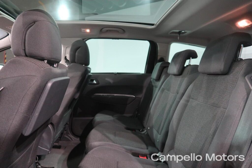 PEUGEOT 5008 1.6 Hdi 115cv Allure  Usato Mestre Terraglio