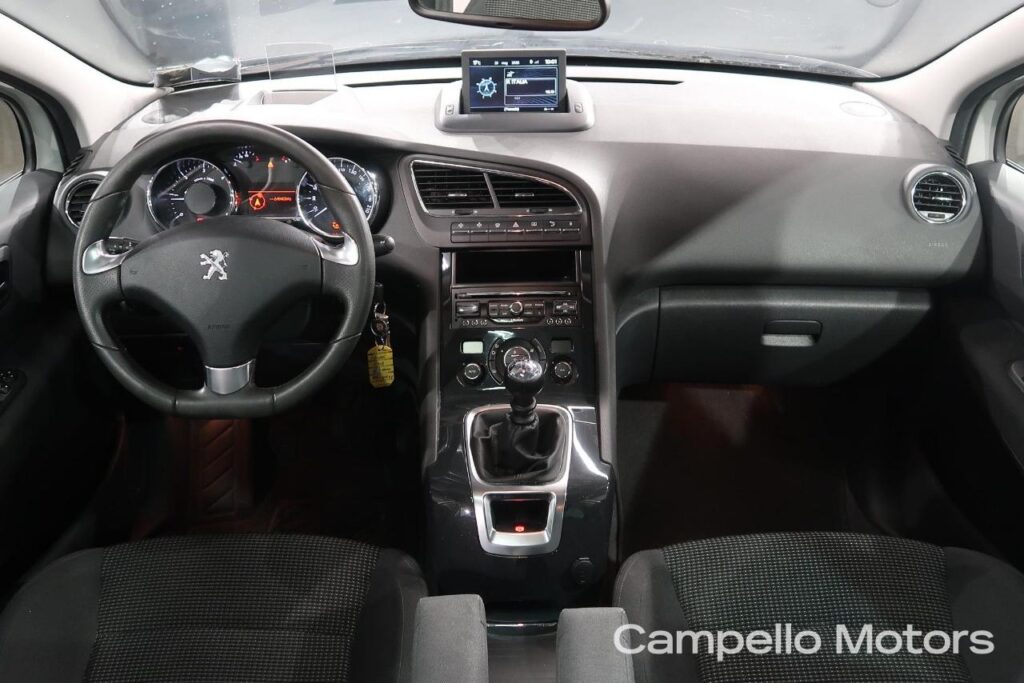 PEUGEOT 5008 1.6 Hdi 115cv Allure  Usato Mestre Terraglio