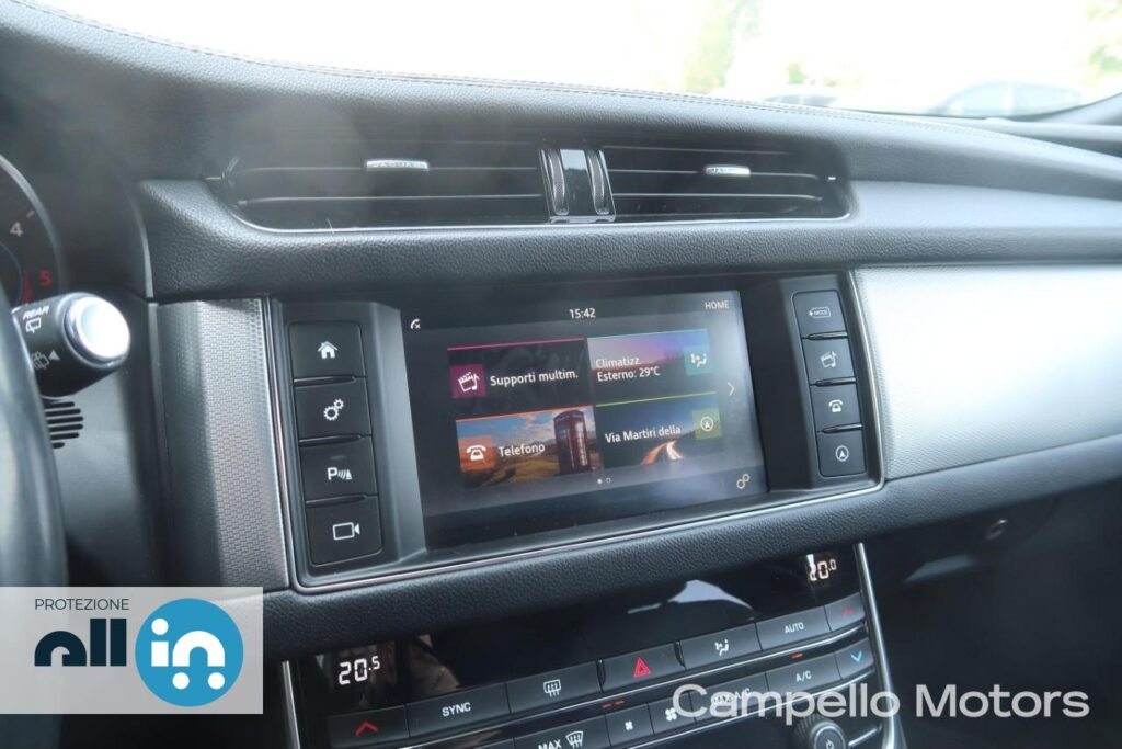 JAGUAR XF Sportbrake 2.0 D 180cv AWD aut. R-Sport Usato Mestre