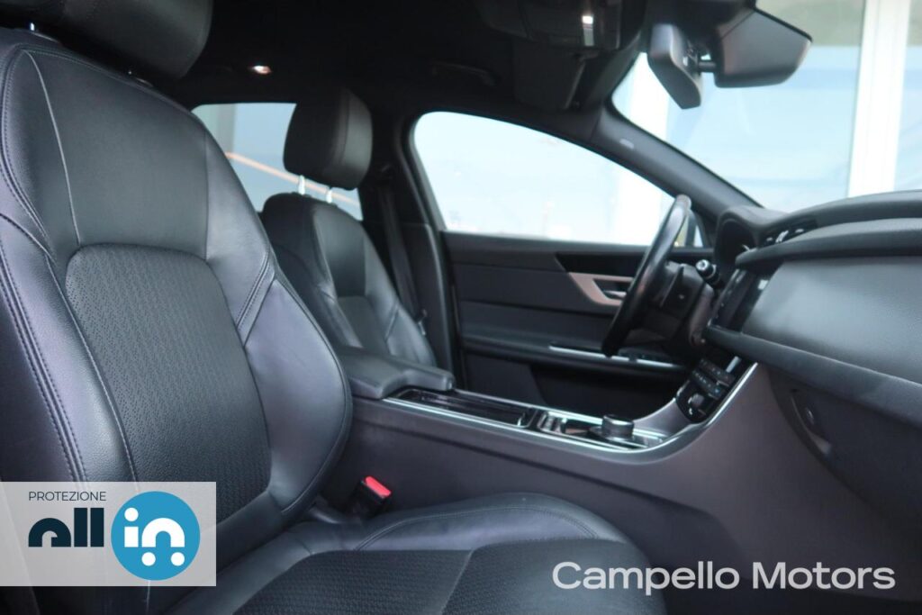 JAGUAR XF Sportbrake 2.0 D 180cv AWD aut. R-Sport Usato Mestre