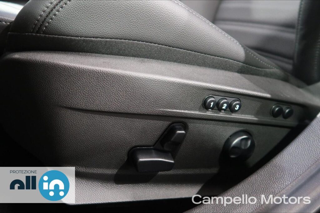 ALFA ROMEO Giulia 2.2 Turbo Diesel 210cv AT8 Q4 Veloce My24  Km 0 Mestre Terraglio