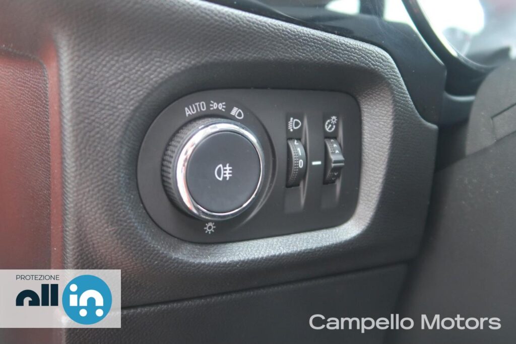 OPEL Corsa 1.2 75cv Edition  Usato