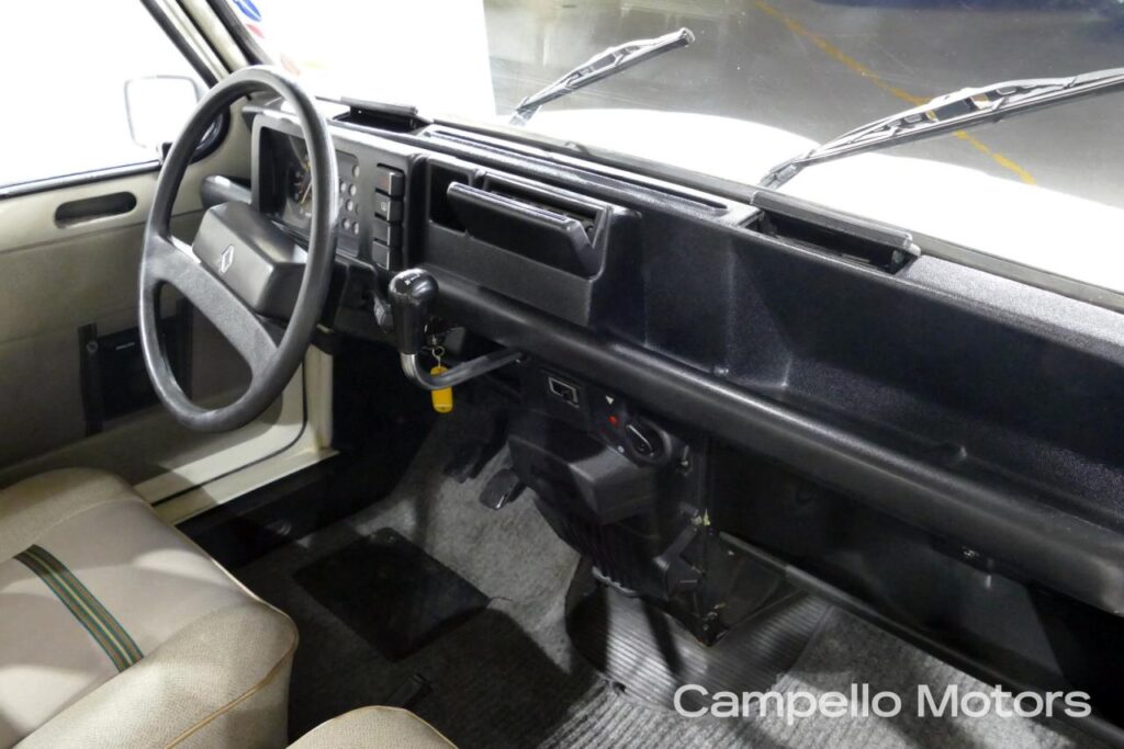 RENAULT 4 950 TL Usato