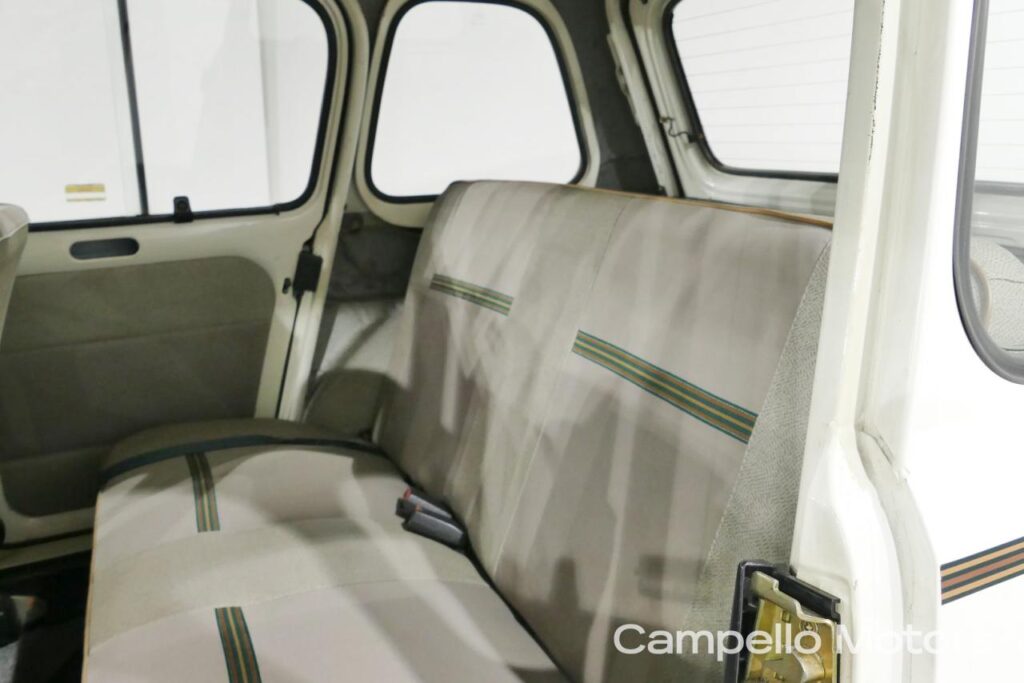 RENAULT 4 950 TL Usato