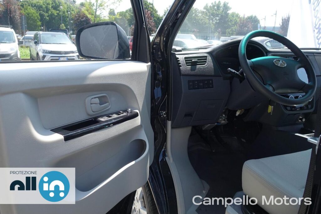 SHINERAY X30LEV M1 7p 41kWh Km 0