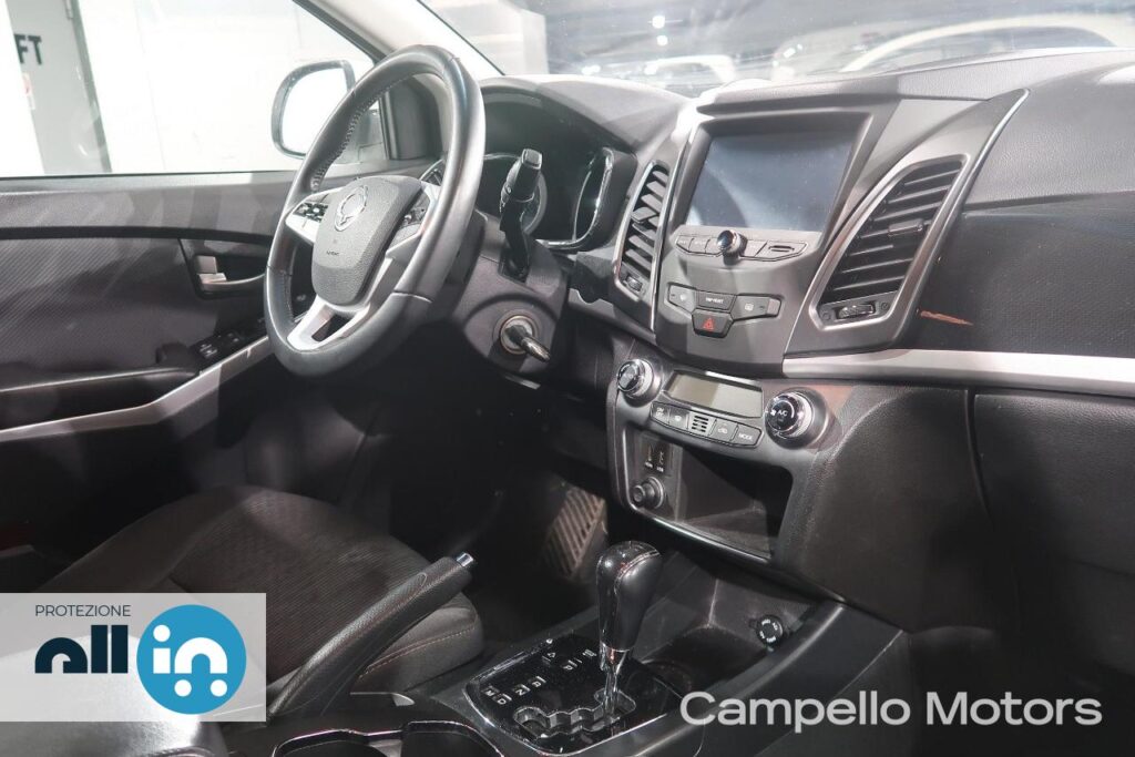 SSANGYONG KORANDO 2.2 D 2WD AT LIMITED Usato Mirano