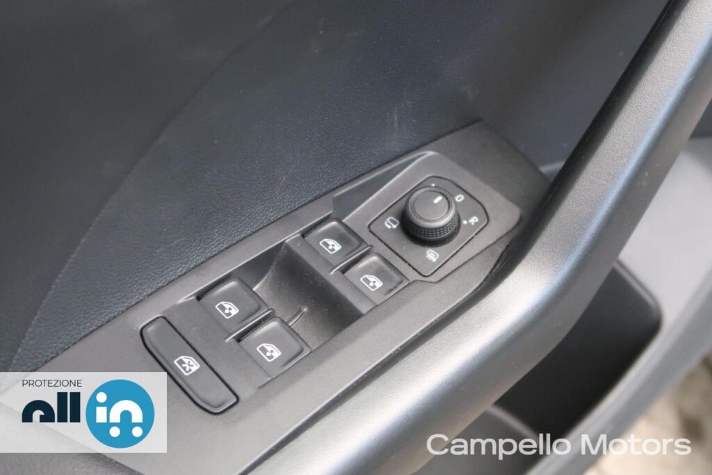 VOLKSWAGEN T-Cross 1.0 TSI 115cv DSG Life  Usato Mestre