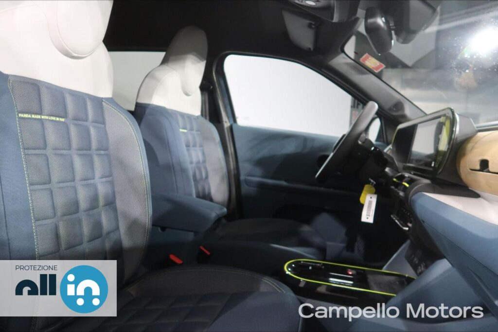 FIAT Grande Panda 1.2 T Hybrid 110cv La Prima Km 0