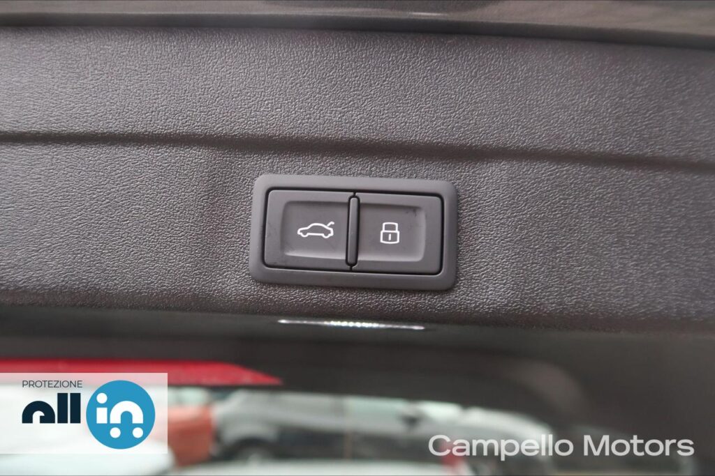 AUDI A5 Avant 2.0 TDI mhev+ 204cv S line Black Line quattro s-tronic  Km 0 Mestre