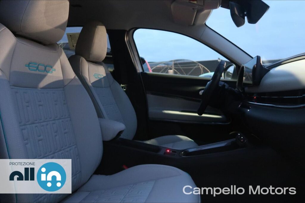 FIAT 600 1.2 Hybrid 100cv La Prima Km 0
