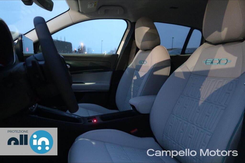 FIAT 600 1.2 Hybrid 100cv La Prima Km 0