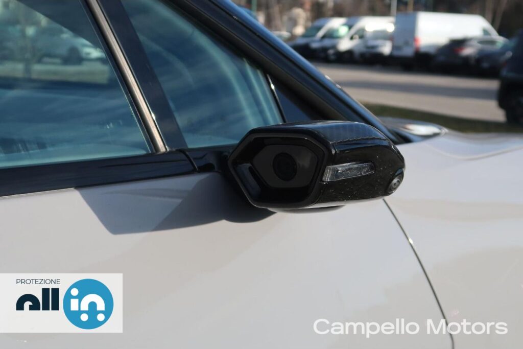 LOTUS ELETRE R Usato