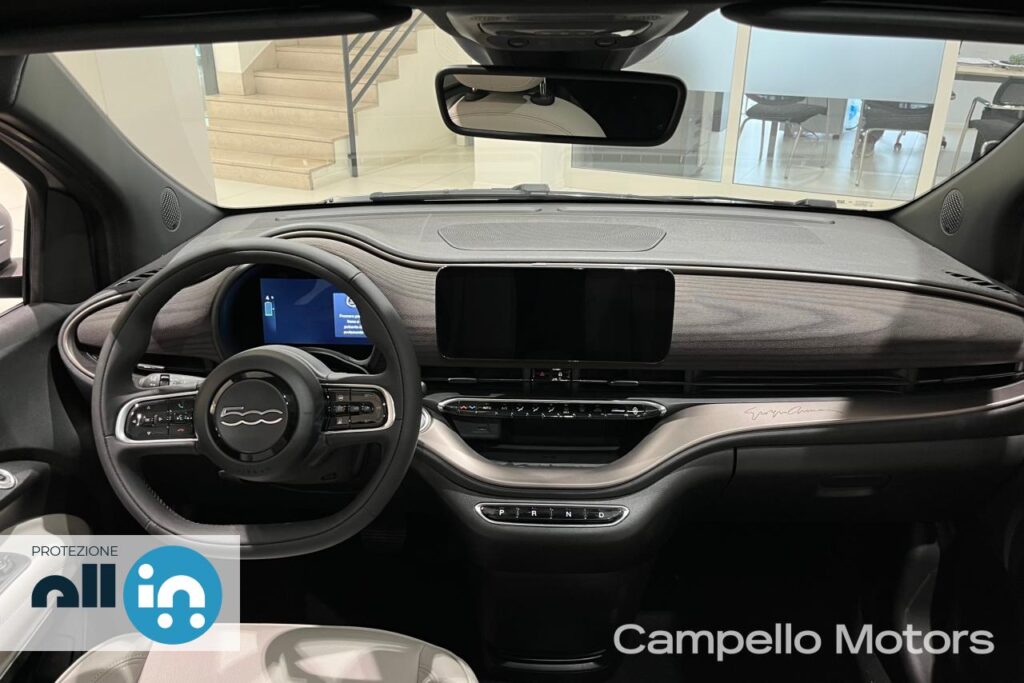 FIAT 500e Giorgio Armani 320 Berlina Km 0 Mirano