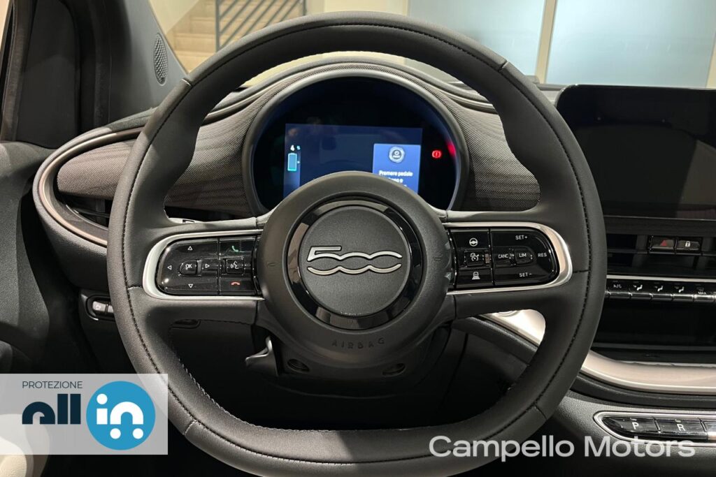 FIAT 500e Giorgio Armani 320 Berlina Km 0 Mirano