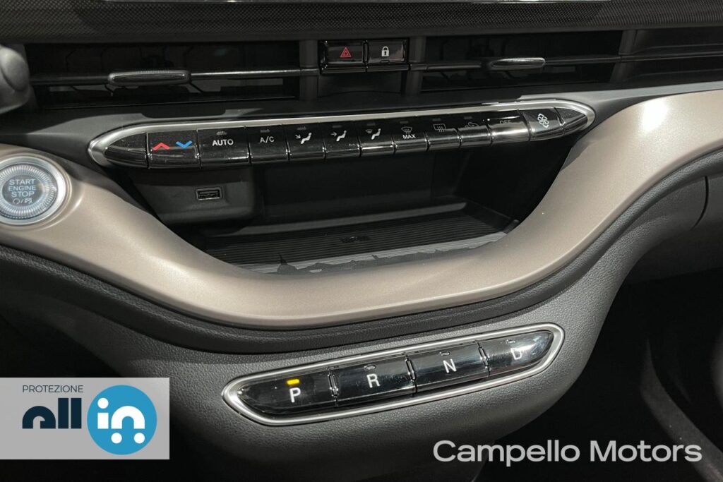 FIAT 500e Giorgio Armani 320 Berlina Km 0 Mirano