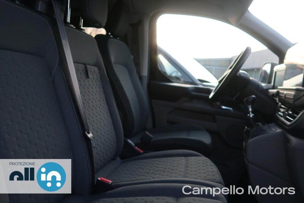 FORD Transit Custom Combi 320 2.0 D EcoBlue 136cv PC Titanium M1 Usato Mestre
