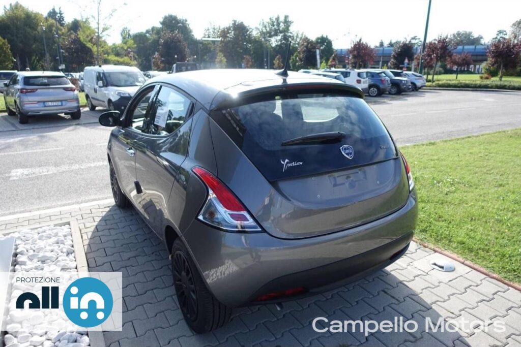 LANCIA Ypsilon 1.0 70cv Hybrid S&S Silver MY23 Usato Mestre Terraglio