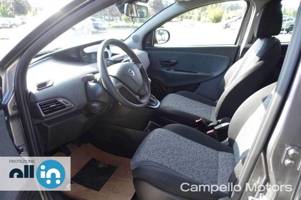 LANCIA Ypsilon 1.0 70cv Hybrid S&S Silver MY23 Usato Mestre Terraglio