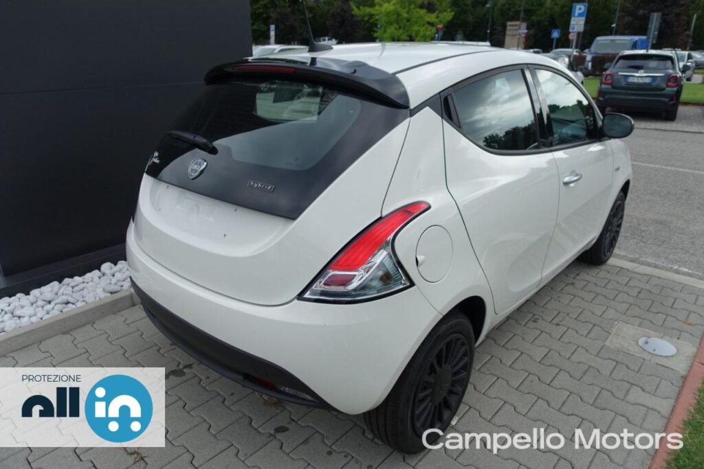 LANCIA Ypsilon 1.0 70cv Hybrid S&S Silver MY23 Usato Mestre Terraglio