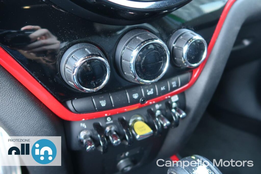 MINI Mini Countryman 1.5 Cooper SE Essential all4 auto Usato Mestre Terraglio