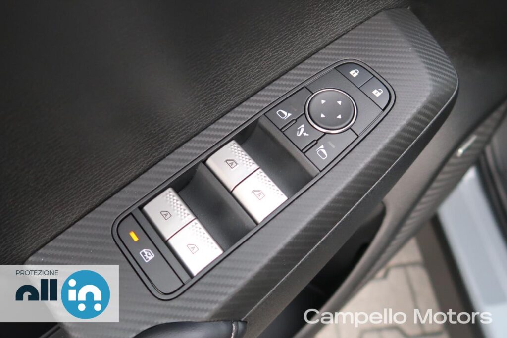 MITSUBISHI Outlander PHEV 2.4L INTENSE 4WD Km 0 Mestre Terraglio