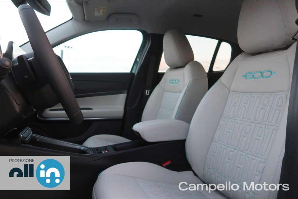 FIAT 600 1.2 Hybrid 136cv La Prima Km 0