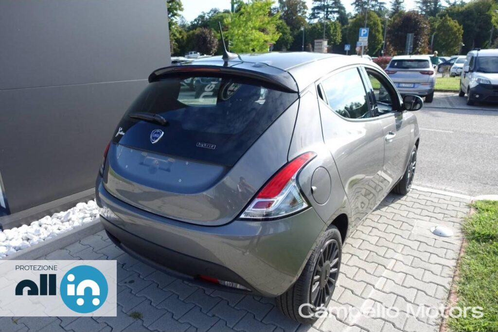 LANCIA Ypsilon 1.0 70cv Hybrid S&S Silver MY23 Usato Mestre Terraglio