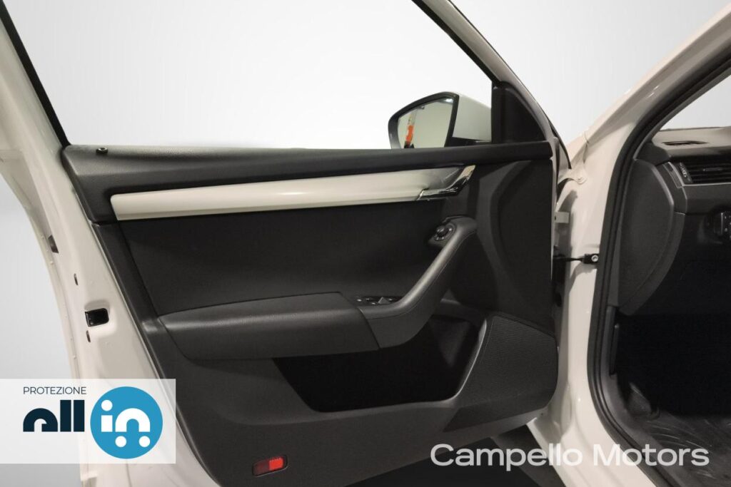 SKODA Octavia Wagon 1.5 G-Tec 130cv Executive DSG Usato Padova