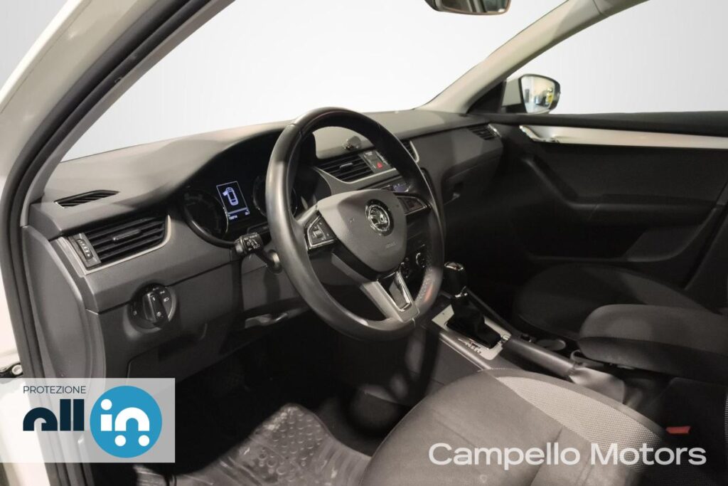 SKODA Octavia Wagon 1.5 G-Tec 130cv Executive DSG Usato Padova